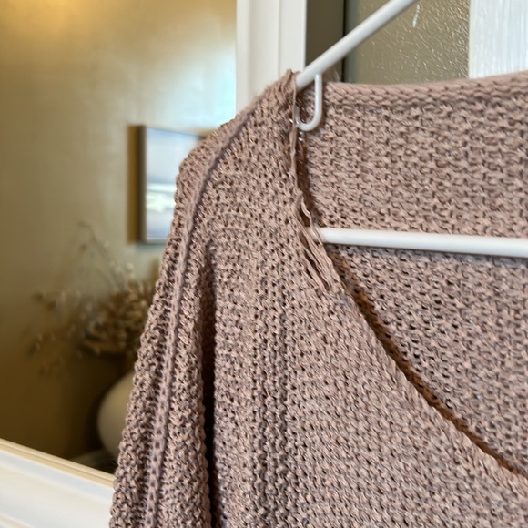 Easel Oversized Dust Pink Distressed Sweater - Picture 3 of 4